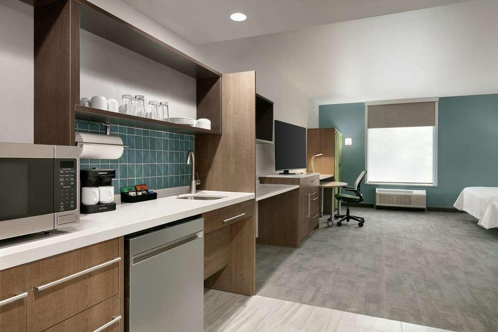 Home2 Suites By Hilton Norfolk Airport Room photo